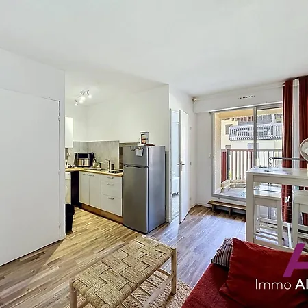T2 Avec Parking, Animaux Admis - 4 Pers. - Fr-1-857-81 Apartment